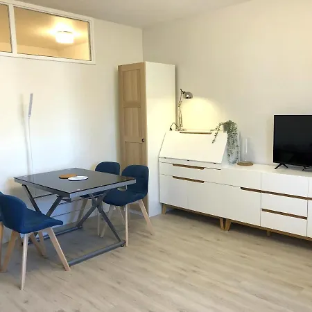 2 Pieces Avec Cabine Proche Bois Fleuri * Arcachon